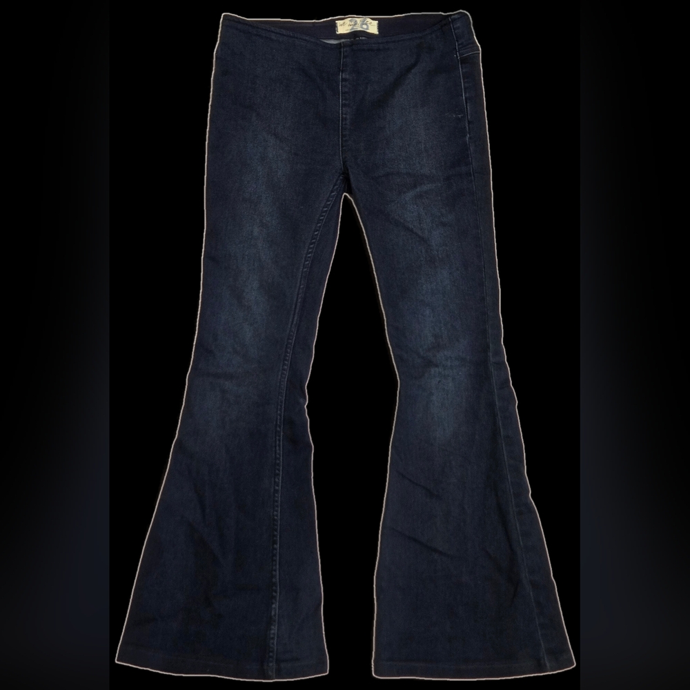 Size 26 Short Free People Dark Wash Flared Jeans